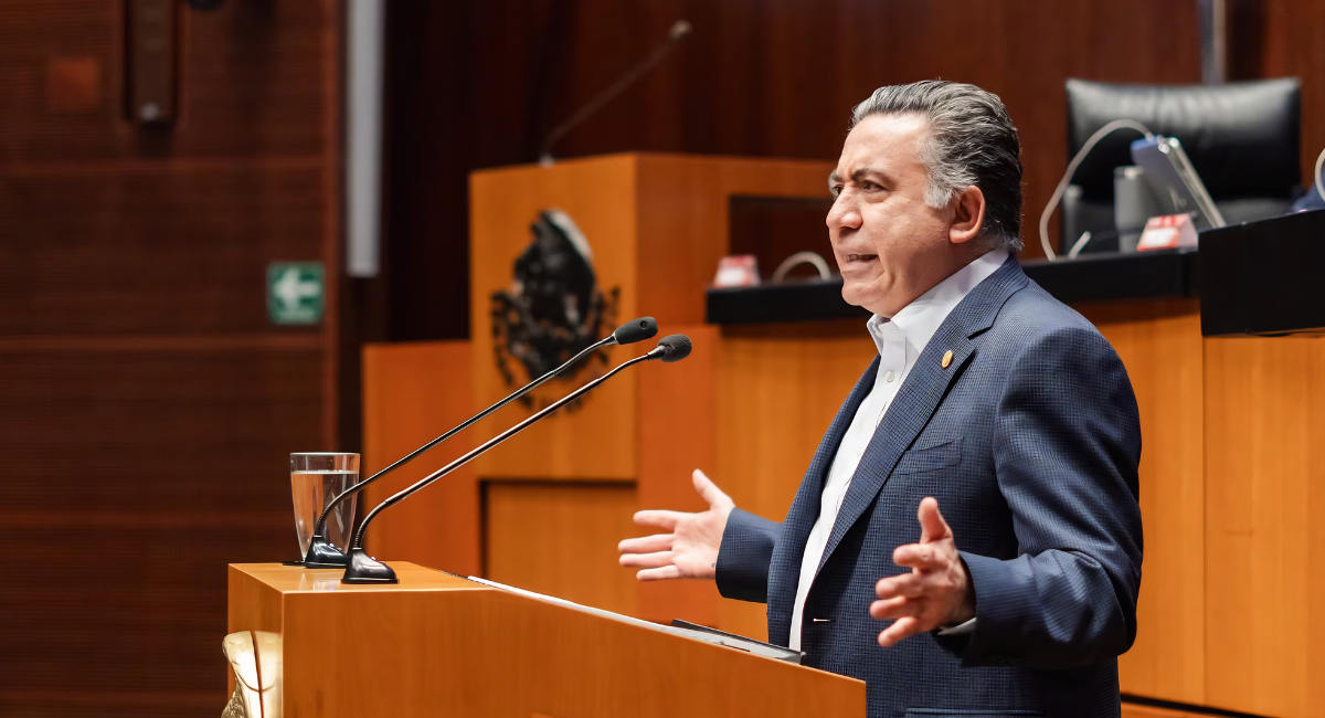 Enrique Inzunza se separa del grupo parlamentario de Morena y anuncia que será senador independiente