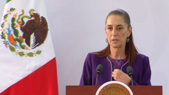 Escuelas sin celulares: Sheinbaum usa el juicio contra Meta como su mejor coartada