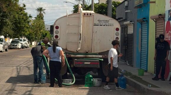 Este miércoles Agua de Hermosillo continúa con su programa emergente con brigada especial de pipas