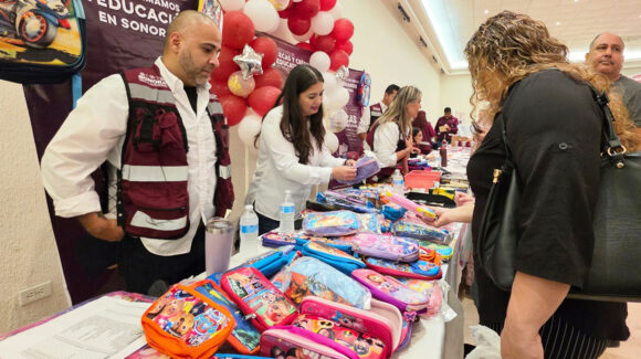 Feria del Regreso a Clases ofrece descuentos, servicios y opciones para familias de Cajeme