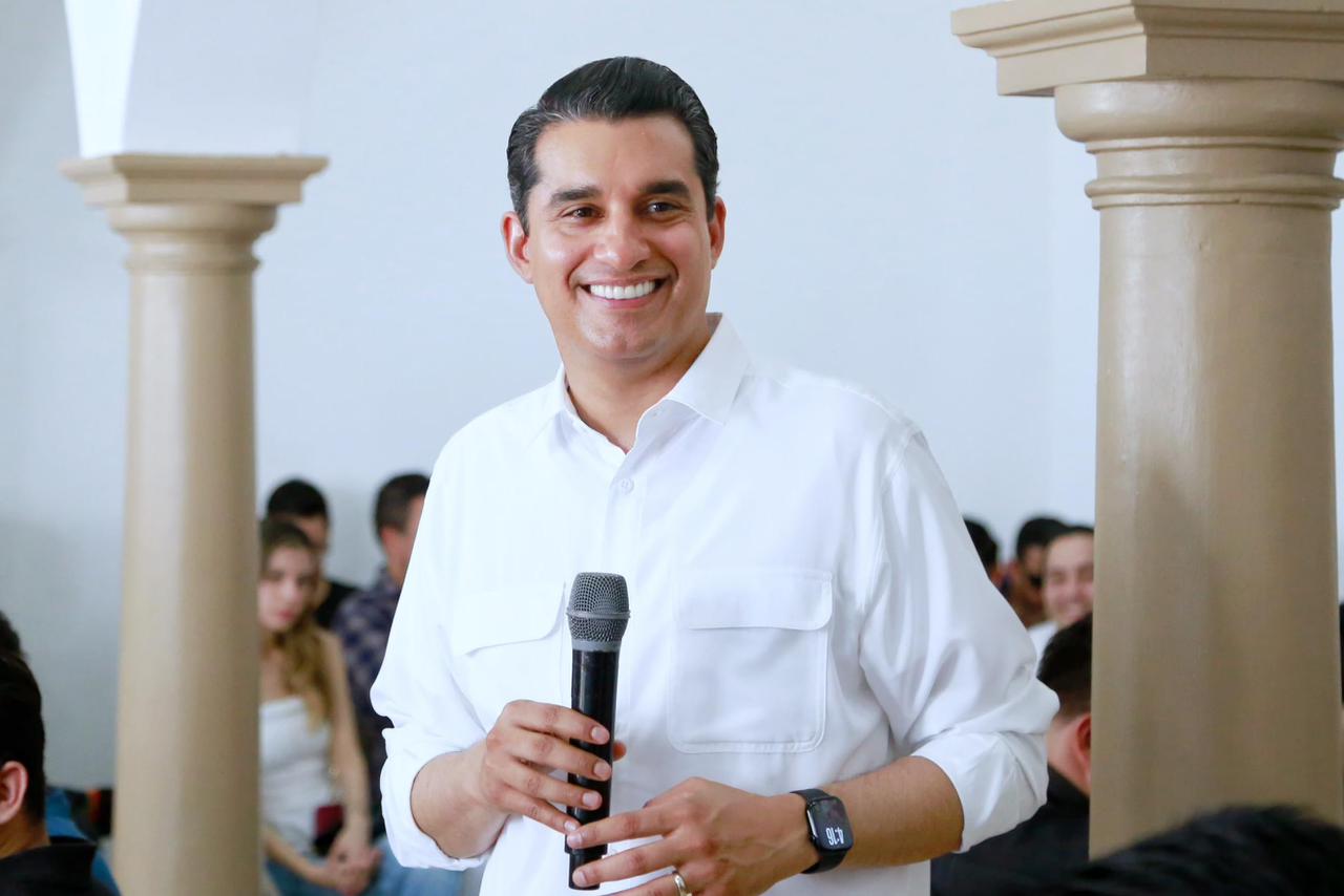 Froylán Gámez destaca la educación como clave para el futuro de Sonora