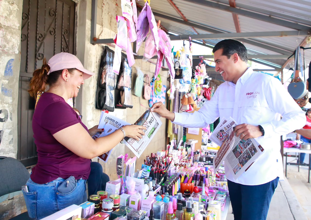 Froylán Gámez dialoga con comerciantes del Tianguis Cerro Colorado en Hermosillo