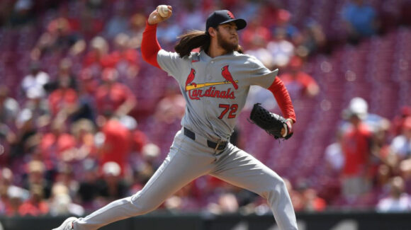El bullpen de los Cardinals se luce ante los Reds; el mexicano Luis Gastélum se apunta el triunfo