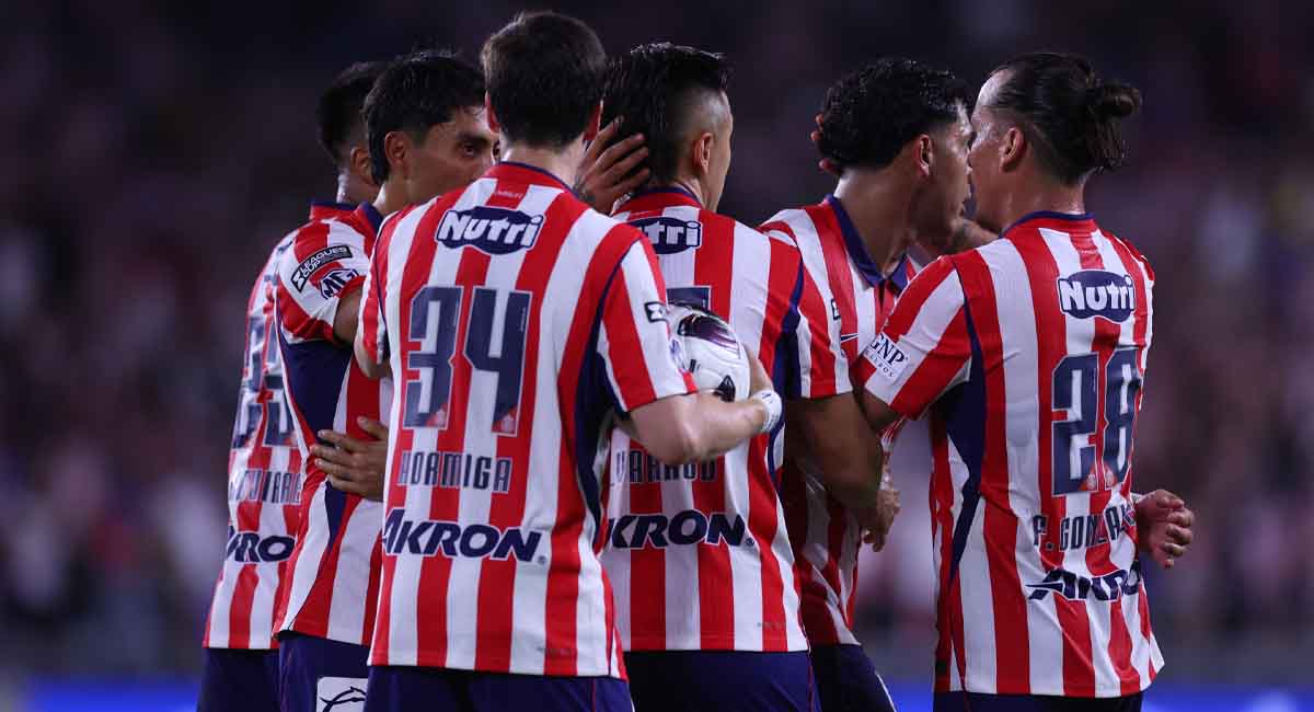 Gabriel Milito defendió de las críticas a los jugadores de Chivas luego de su complicado debut en la Leagues Cup 2026