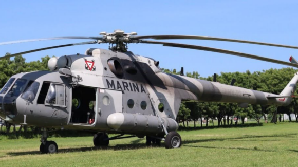 Helicóptero de la Semar aterriza de emergencia en Jalisco; reportan tres lesionados