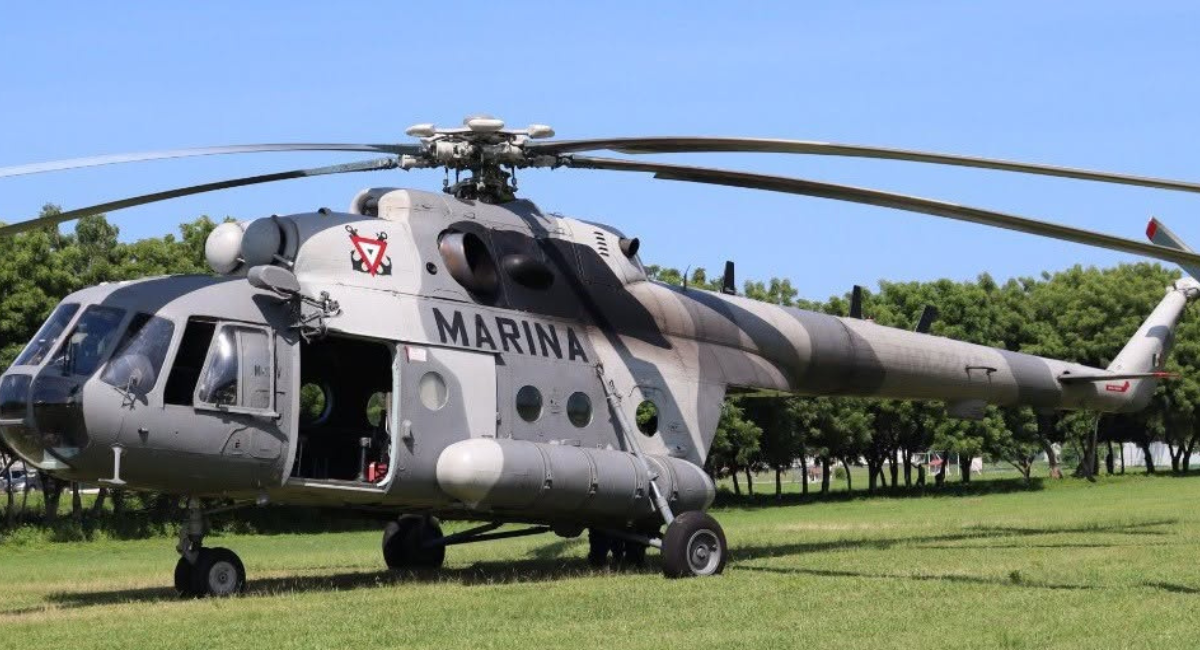 Helicóptero de la Semar aterriza de emergencia en Jalisco; reportan tres lesionados