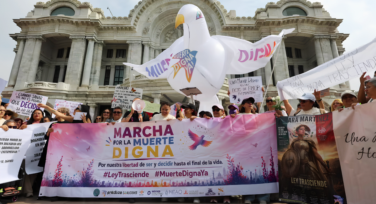 Impulsan 'Ley Trasciende': Primera marcha por la muerte digna toma las calles de CDMX