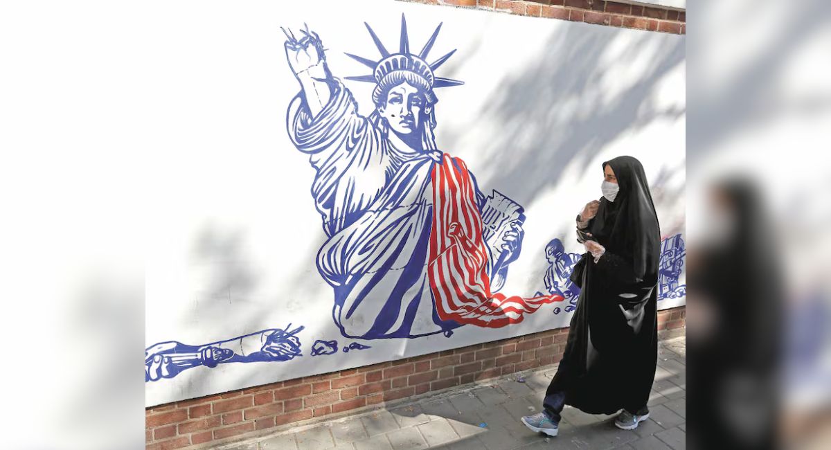 Irán amenaza con considerar enemigos a países que apliquen sanciones