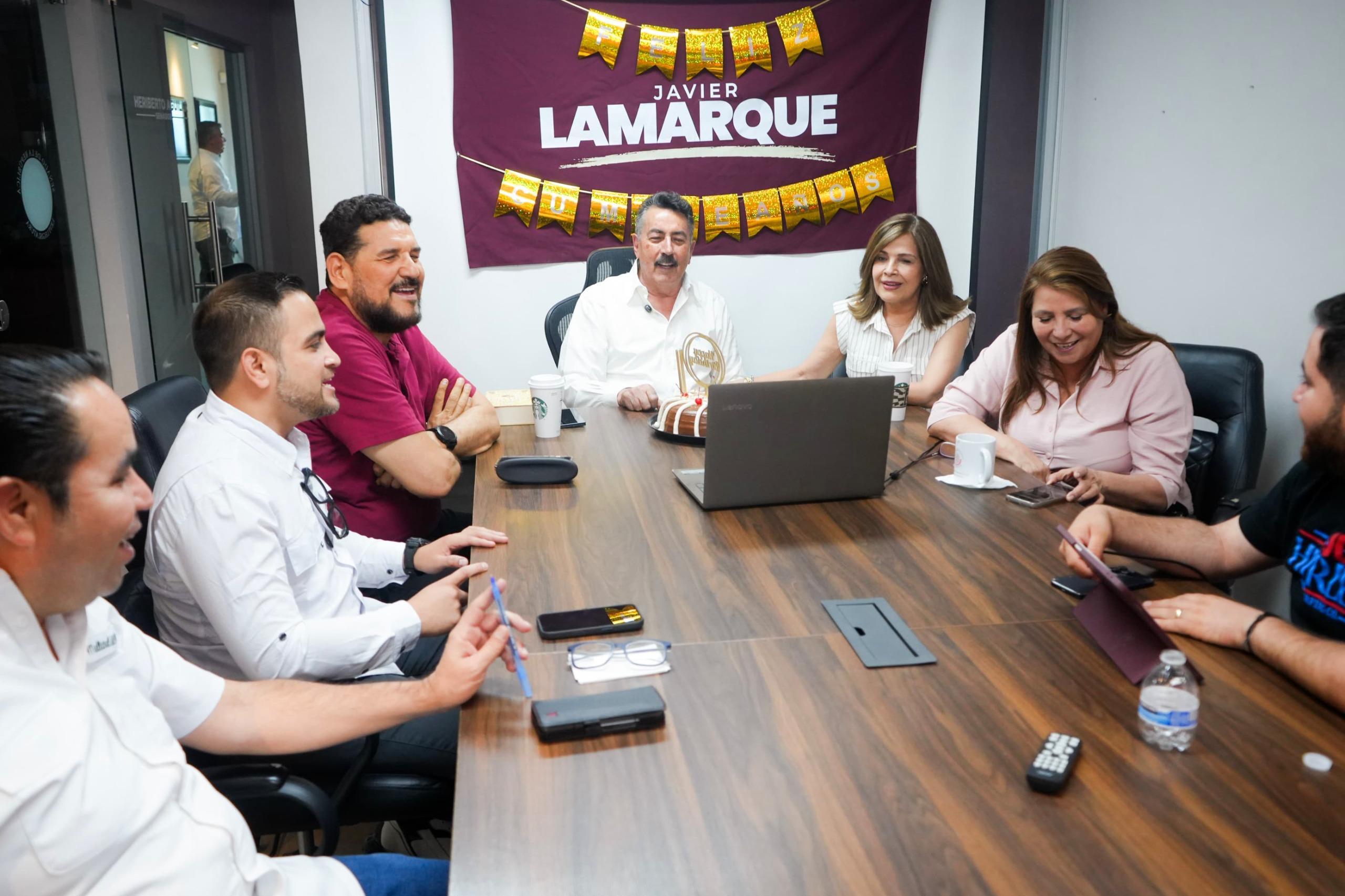 Javier Lamarque combina encuentro virtual con celebración de cumpleaños entre familia y simpatizantes