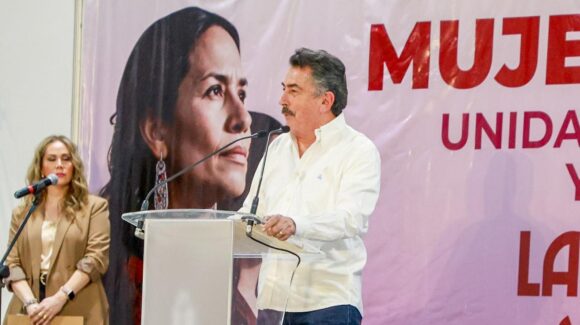 Javier Lamarque reconoce fuerza de mujeres de Sonora en defensa de la soberanía