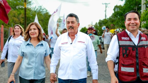 Javier Lamarque recorre Piedra Bola y escucha a vecinos de Hermosillo