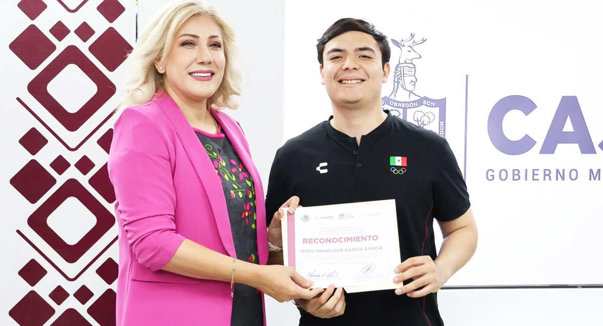 Jesús Francisco García, karateca cajemense que conquista títulos y estudia Contabilidad