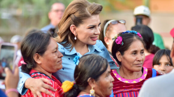 Jornaleros agrícolas son clave para crecimiento, afirma Lorenia Valle durante visita en Poblado Miguel Alemán