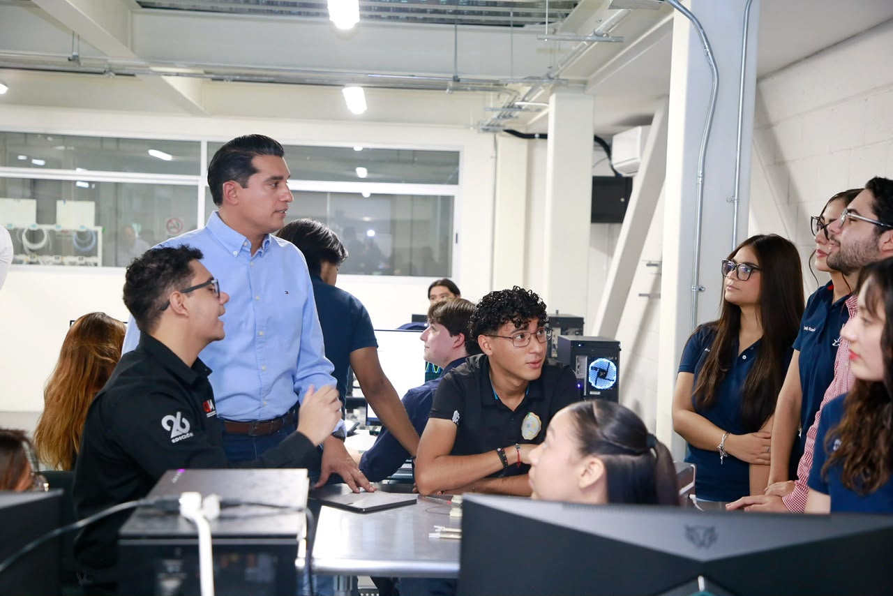 Juventud sonorense puede liderar la era tecnológica Froylán Gámez