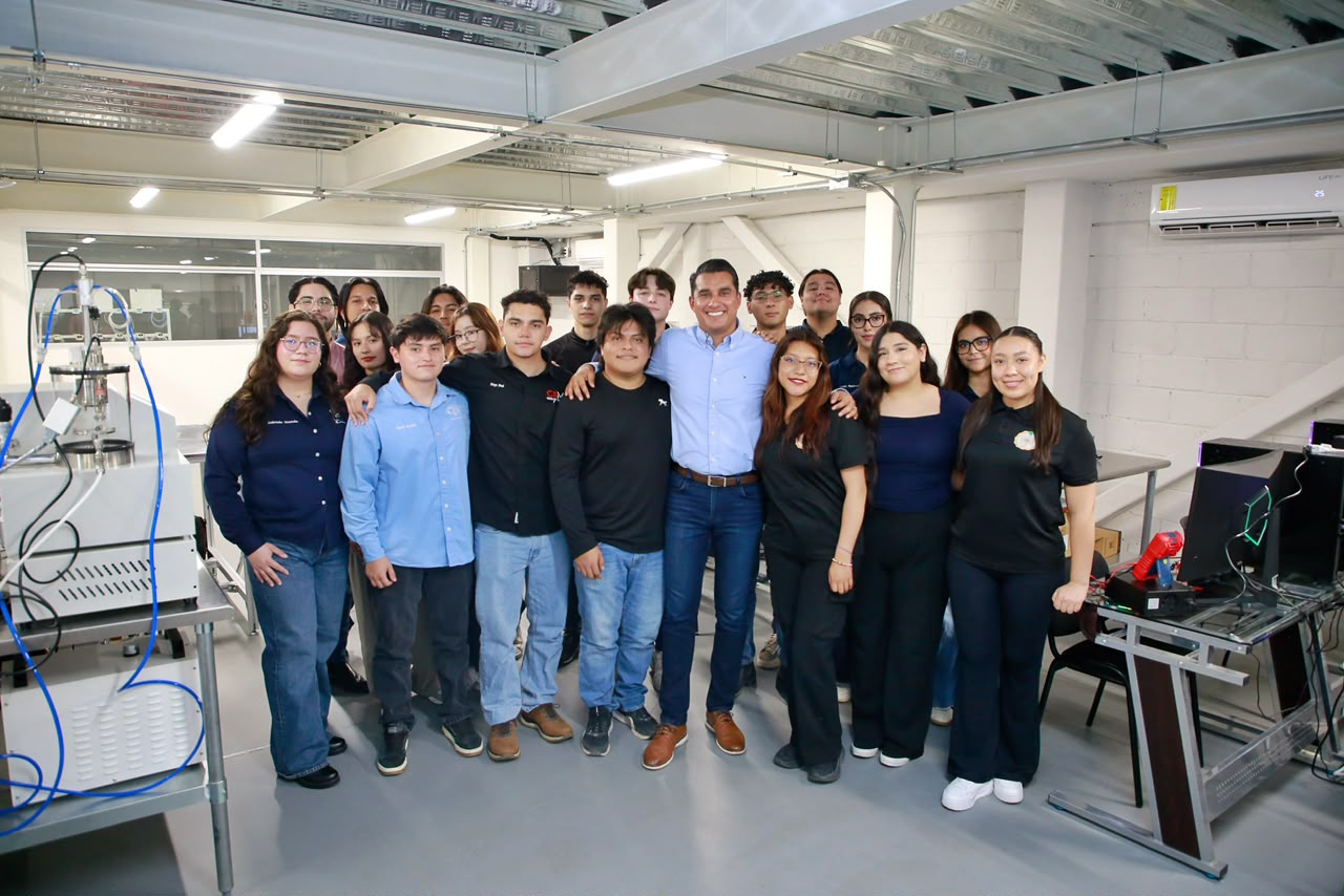 Juventud sonorense puede liderar la era tecnológica Froylán Gámez
