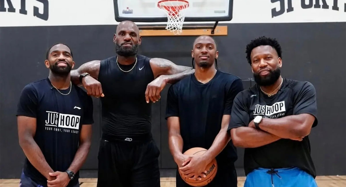 LeBron ya entrena al lado de algunos de sus nuevos compañeros en los 76ers