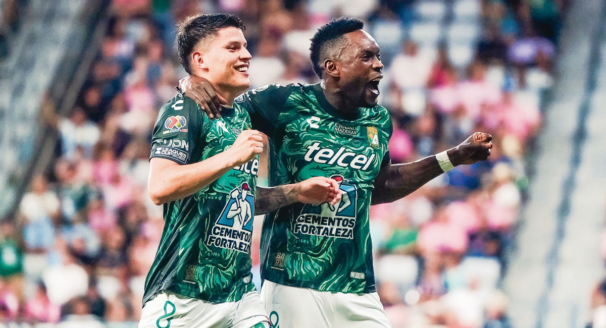 Arcila festeja una de sus anotaciones ante el Inter