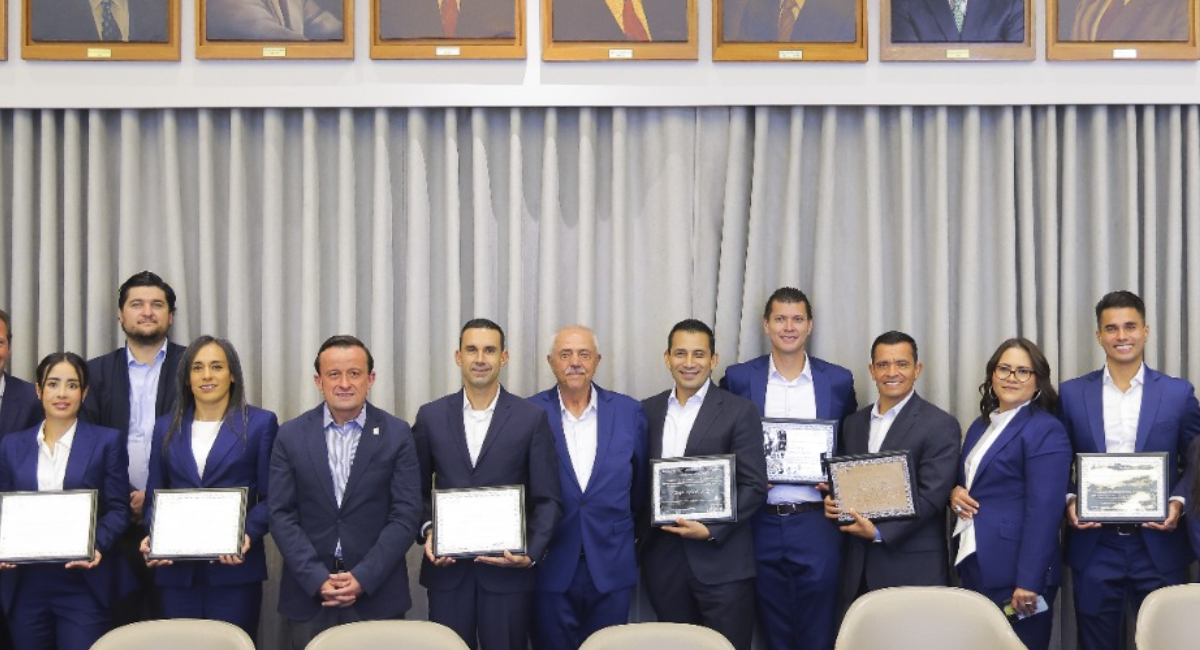 La FMF reconició al cuerpo arbitral mexicano que participó en la Copa del Mundo 2026