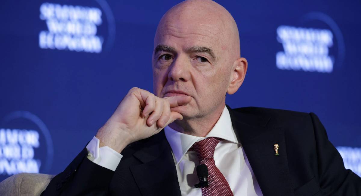 La Federación Irlandesa de Futbol retiró el apoyo a la candidatura de Gianni Infantino luego de sus recientes polémicas