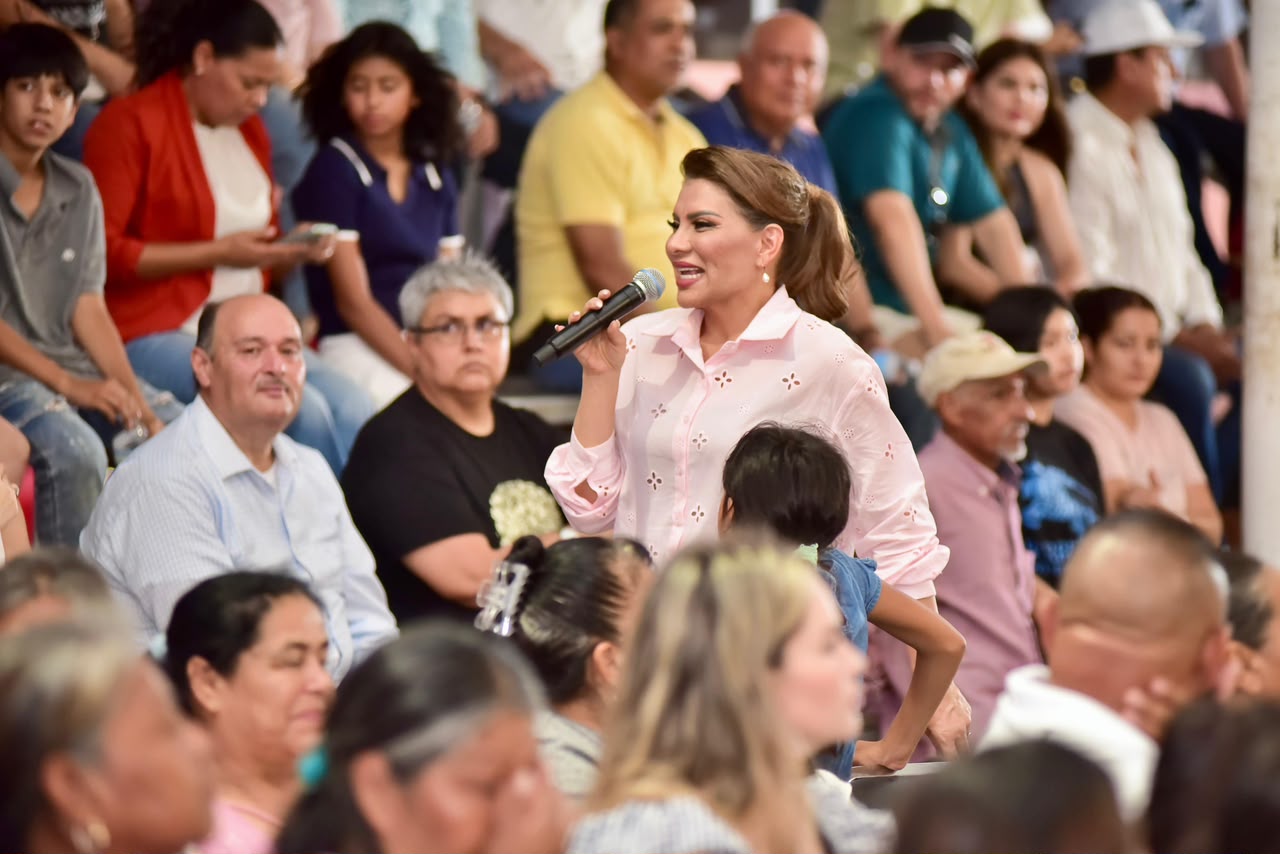 La transformación se construye de la mano del pueblo Lorenia Valles