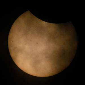 Las mejores imágenes captadas del eclipse solar visto desde España