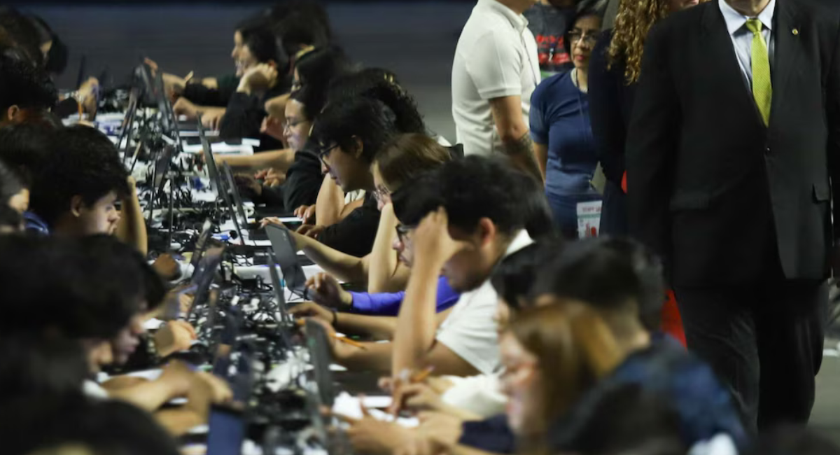 Lentes con cámara y celulares: UNAM detecta 22 intentos de trampa en examen presencial de CDMX