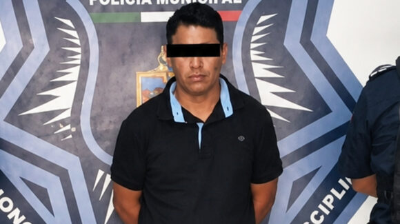Lo pararon por ir sin casco y sin placas en Ciudad Obregón y su moto resultó con reporte de robo