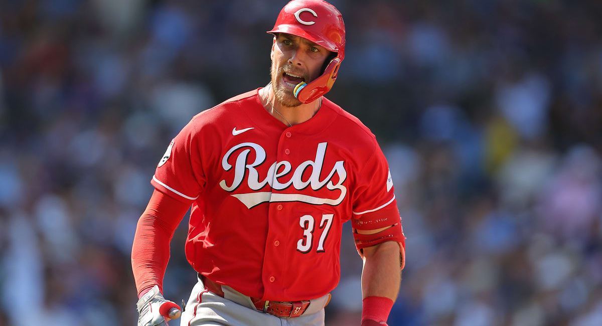 Los Reds lograron venir de atrás y llevarse el primero de la serie sobre los Cubs en el Wrigley Field