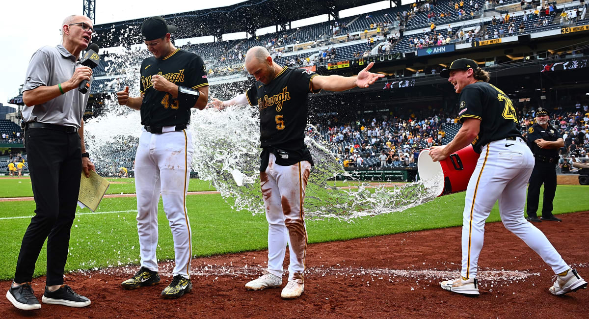 Los cuadrangulares de Flores Jr. y Lowe dejaron tendidos a los Tigers y le dieron el triunfo a Pittsburgh para llevarse la serie