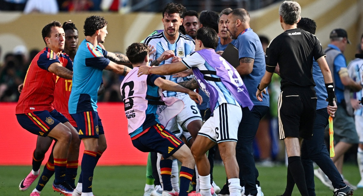 Los jugadores argentinos que fueron suspendidos tras el Mundial 2026 podrán cumplir con sus castigos en partidos amistosos