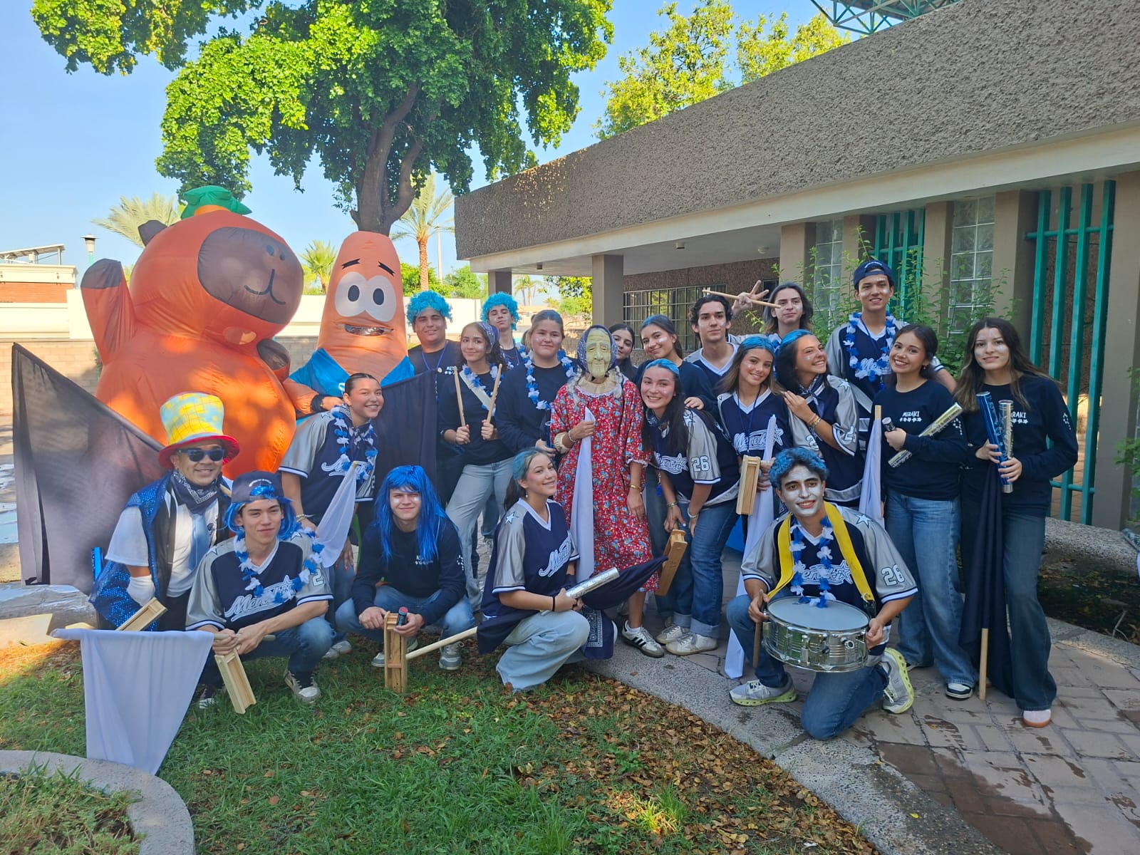 Meraki, Solare y Rhome revelan sus lonas rumbo a la Sociedad de Alumnos de La Salle Hermosillo