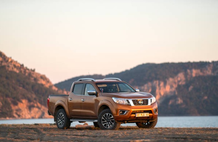 Nissan NP300