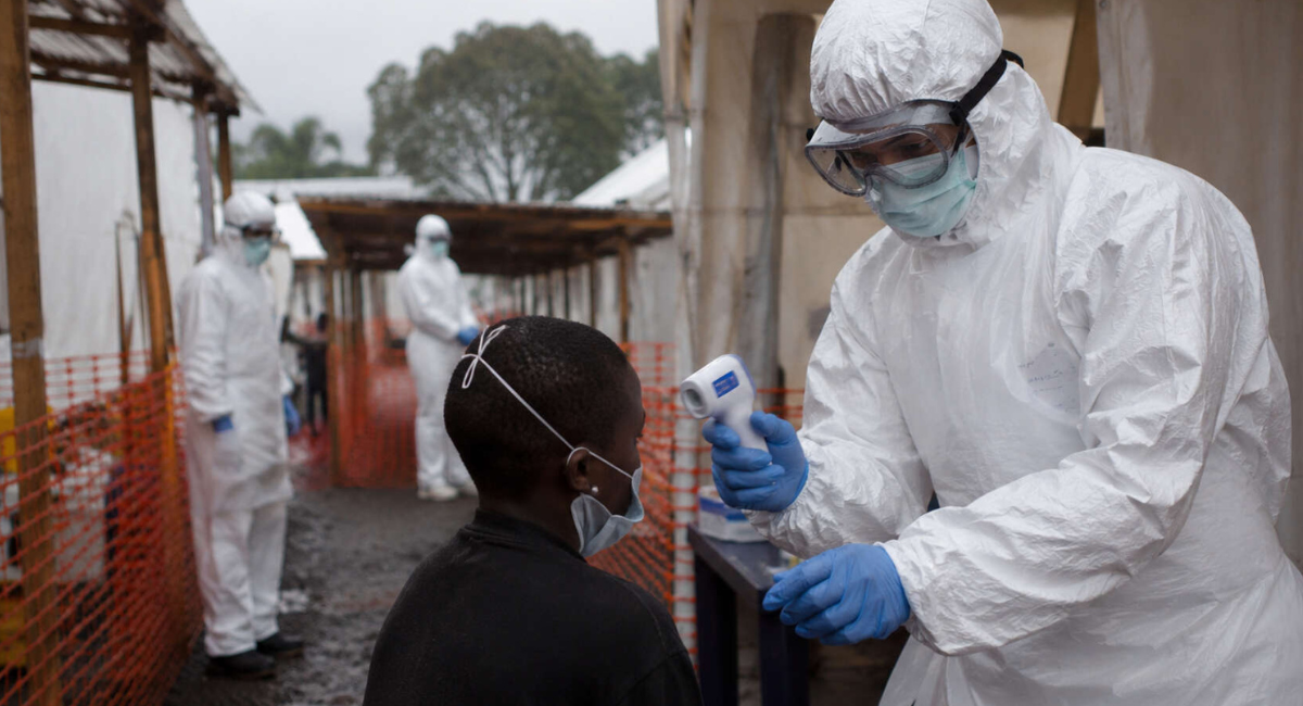 OMS anuncia el fin del ébola en Uganda en medio de la tragedia sanitaria en el Congo