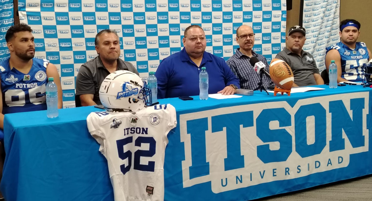 Entrenadores, jugadores y personal docente del Itson llevaron a cabo la presentación oficial del equipo sonorense