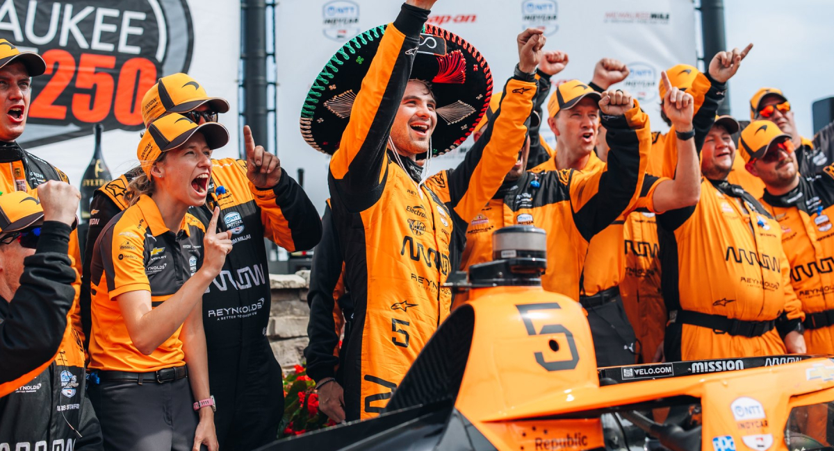 Patricio O'Ward ganó en Milwaukee, resultado que le permitió igualar la marca de Adrián Fernández como los mexicanos con más triunfos en IndyCar