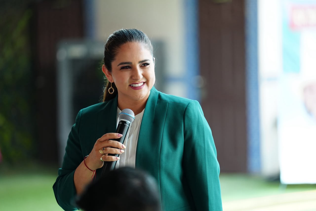Profesionistas y constructores respaldan experiencia de Celida López en Sonora