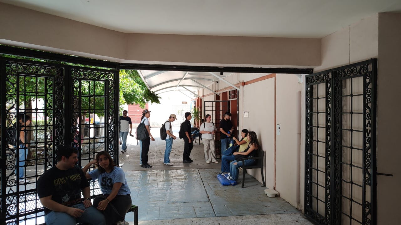 Regresan más de 40 mil estudiantes de la UNISON a clases qué pasó en Hermosillo