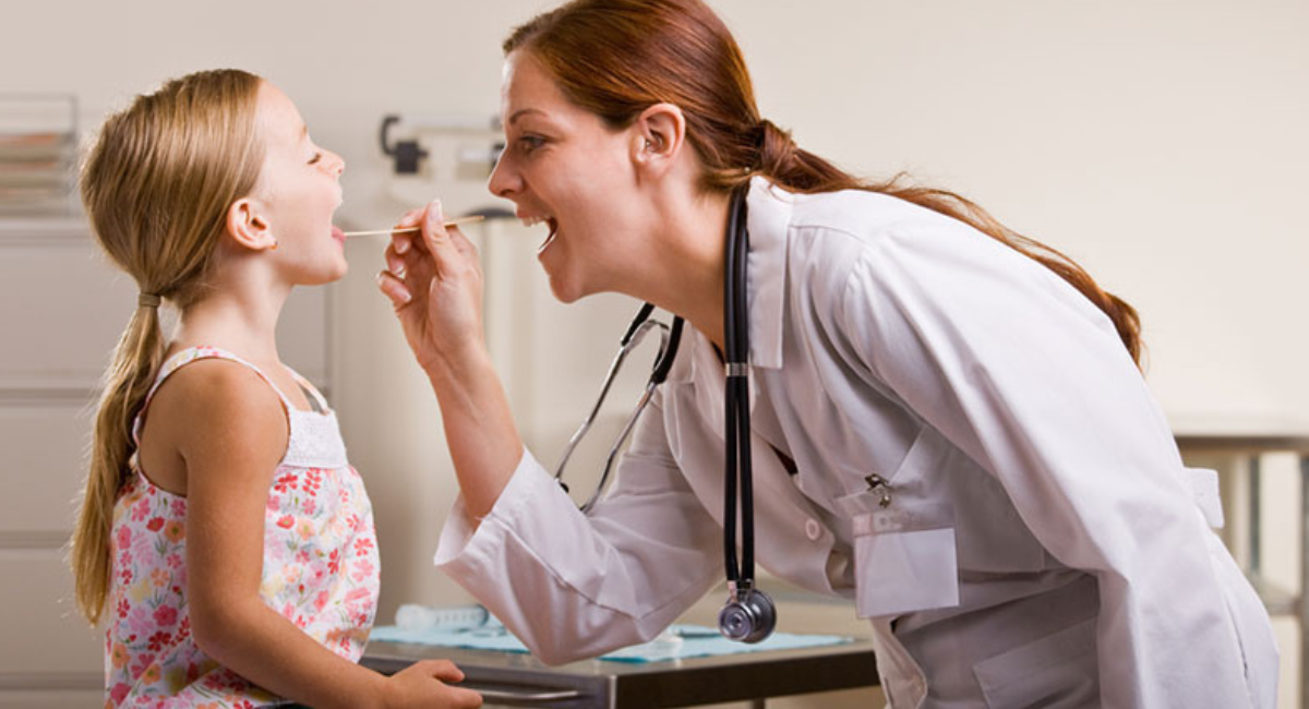 Regreso a clases 2026: ¿Qué vacunas y cuidados médicos necesitan los estudiantes?