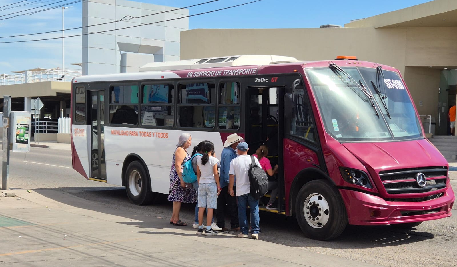 Regreso a clases de la Unison aumenta transporte público en Hermosillo
