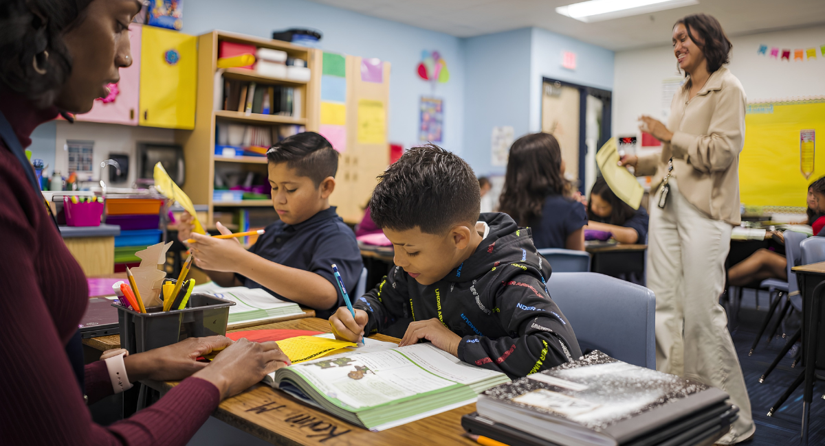 Regreso escolar 2026: ¿Cómo preparar a los niños para su primer día de clases?