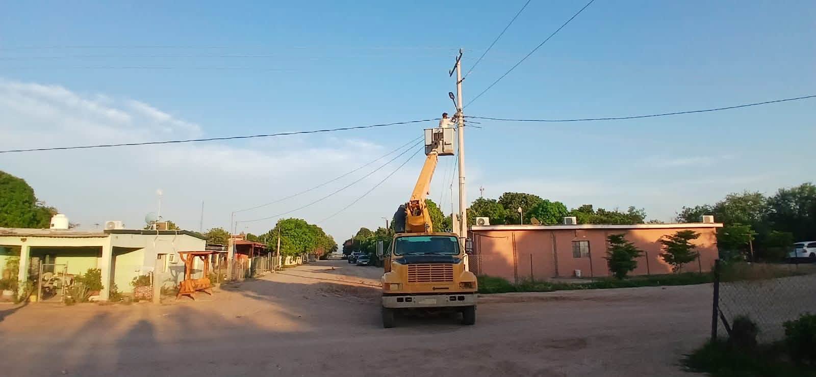 Reparan en el valle alumbrado con afectación por las lluvias