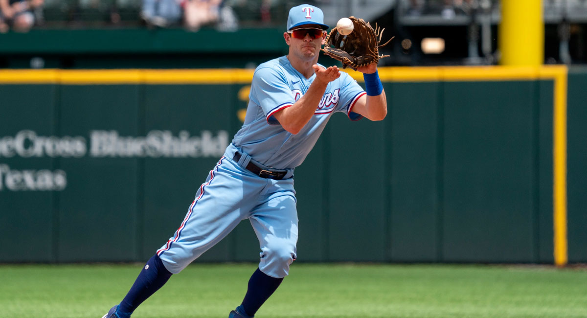 El versátil jugador puede cubrir varias posiciones en el infield