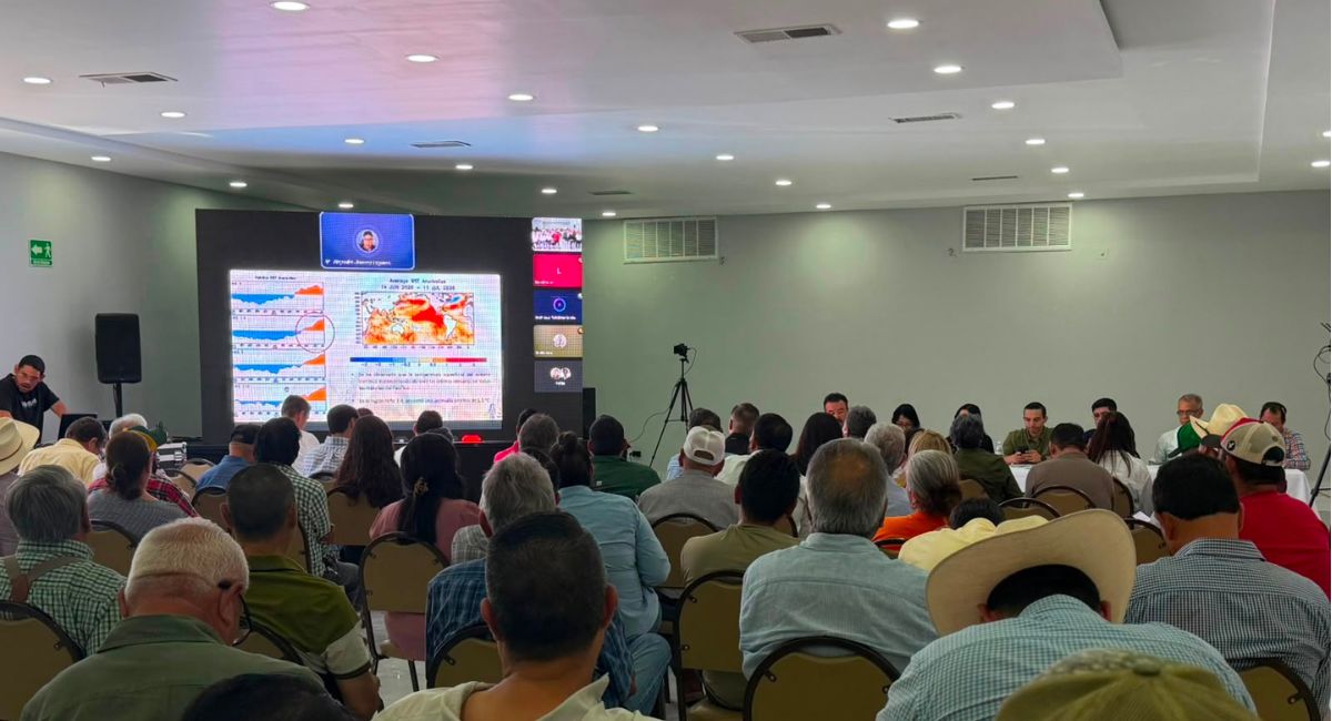 Sagarhpa se reúne con agricultores de San Luis Río Colorado para planificar el ciclo agrícola 2026-2027