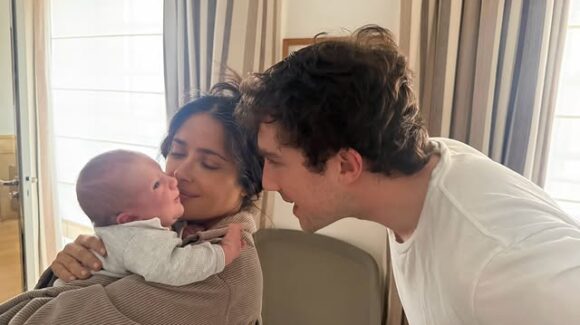 Salma Hayek se convierte en abuela por primera vez a semanas de cumplir 60 años