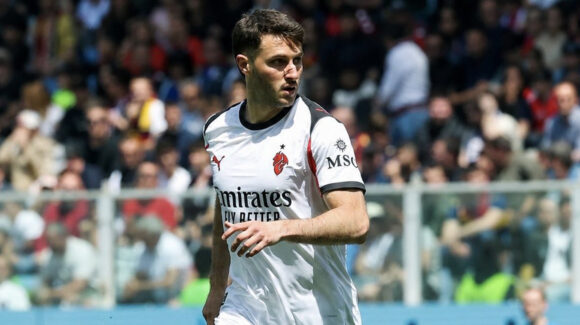 Santiago Giménez con un pie fuera de la Serie A; AC Milan aparta al delantero mexicano