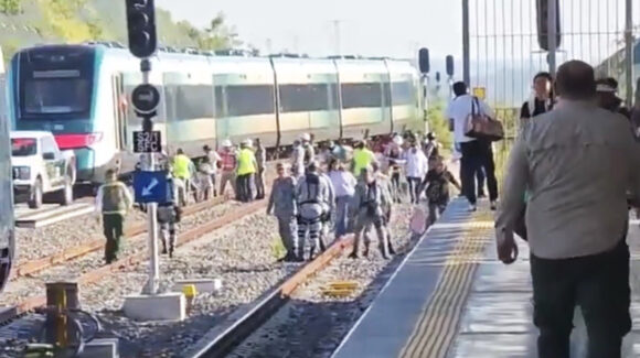Se descarrila vagón del Tren Maya a metros de estación de Campeche; 123 personas fueron desalojadas