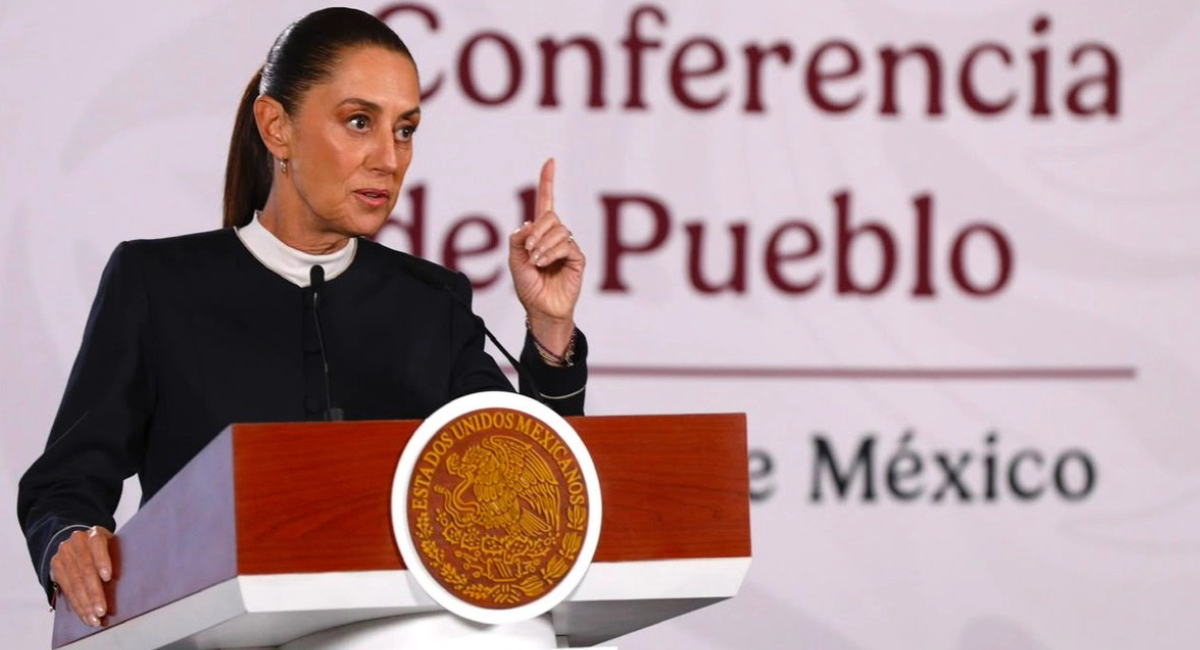 Sheinbaum pide regresar al lápiz y papel en escuelas; reitera veto a celulares en las aulas