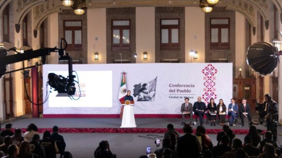 Sheinbaum defiende cambiar el nombre del Paso de Cortés y cuestiona a sus detractores