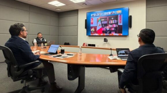 Sheinbaum reaparece en una videoconferencia con directivos del IMSS, a pesar de estar enferma de gripe