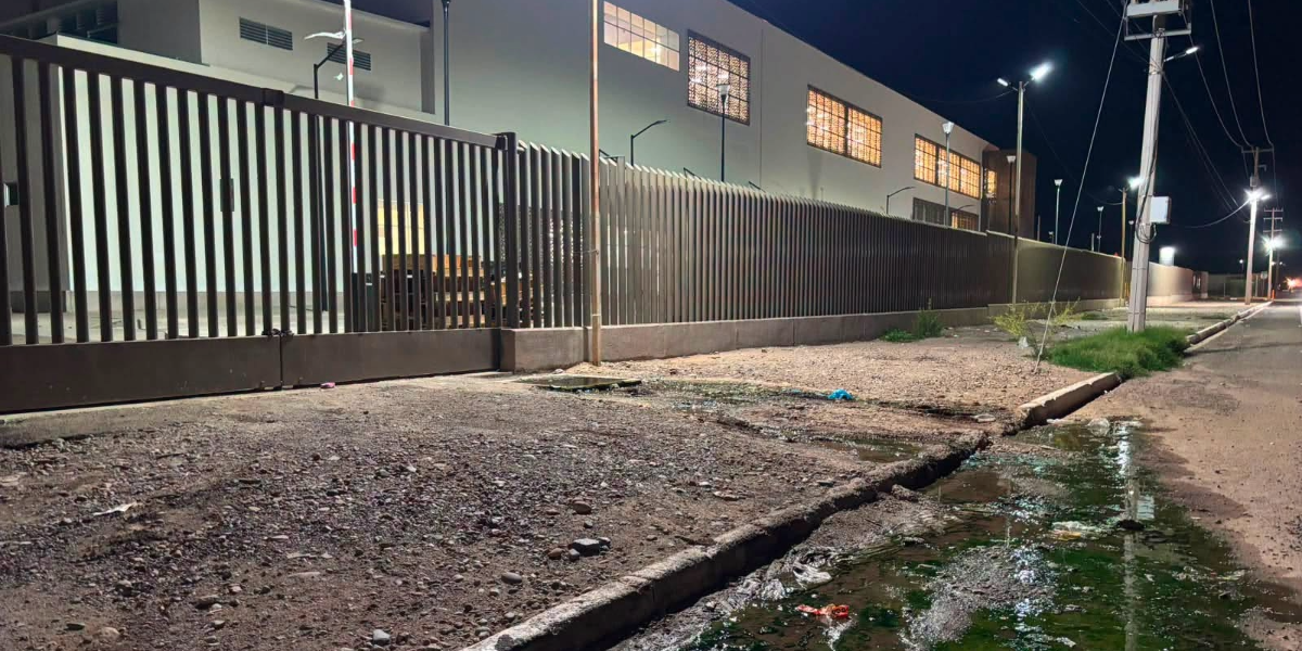 Solucionan problema de drenaje colapsado en el nuevo Hospital del IMSS en Navojoa